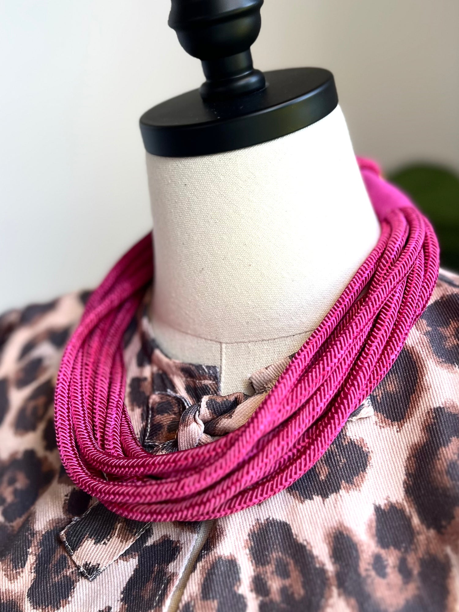 8 Strand Necklace | Magenta