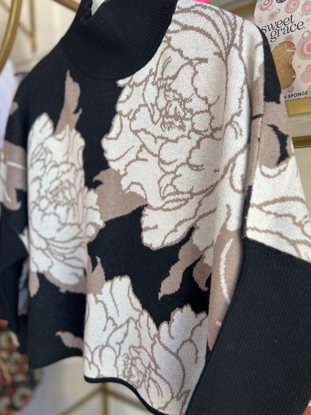 Peony Aja Sweater | Forbidden Black