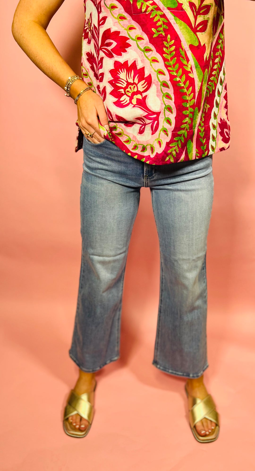 Classic Cropped Wide Leg Jeans | Medium Wash