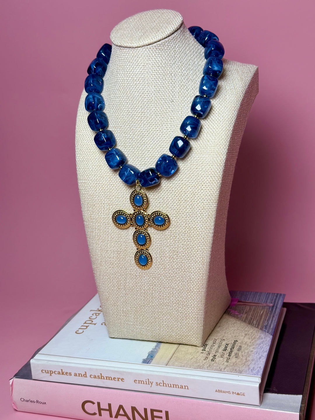 Marble Cube Specialty Necklace | Navy Cross