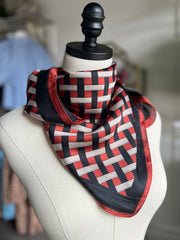 Geo Scarf | Black / Maroon
