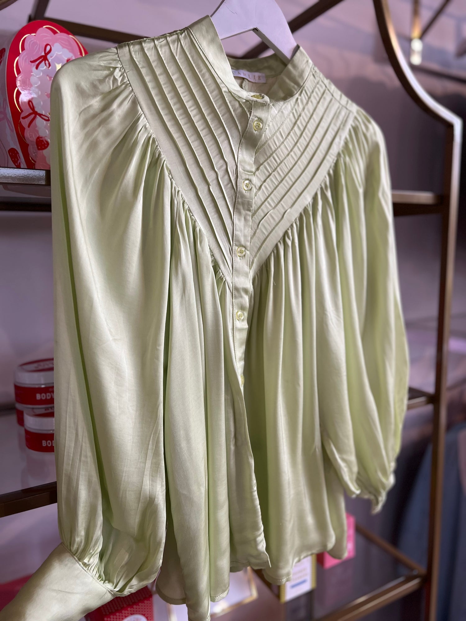 Olivia Blouse | Honeydew