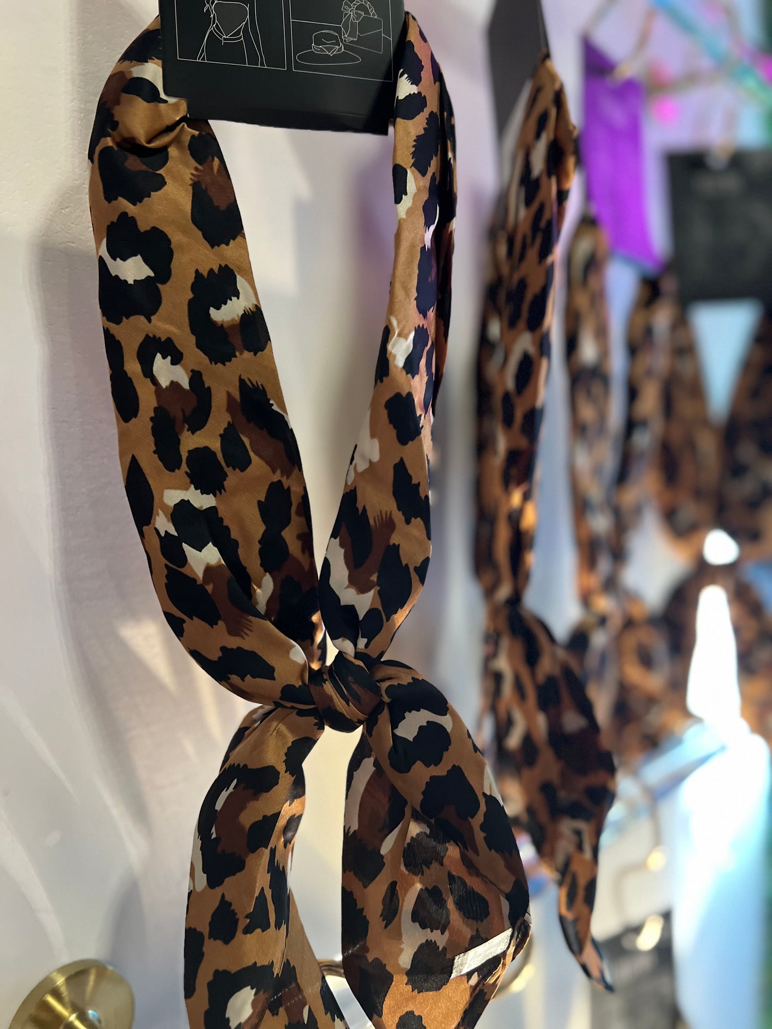 Round Here Scarf | Leopard