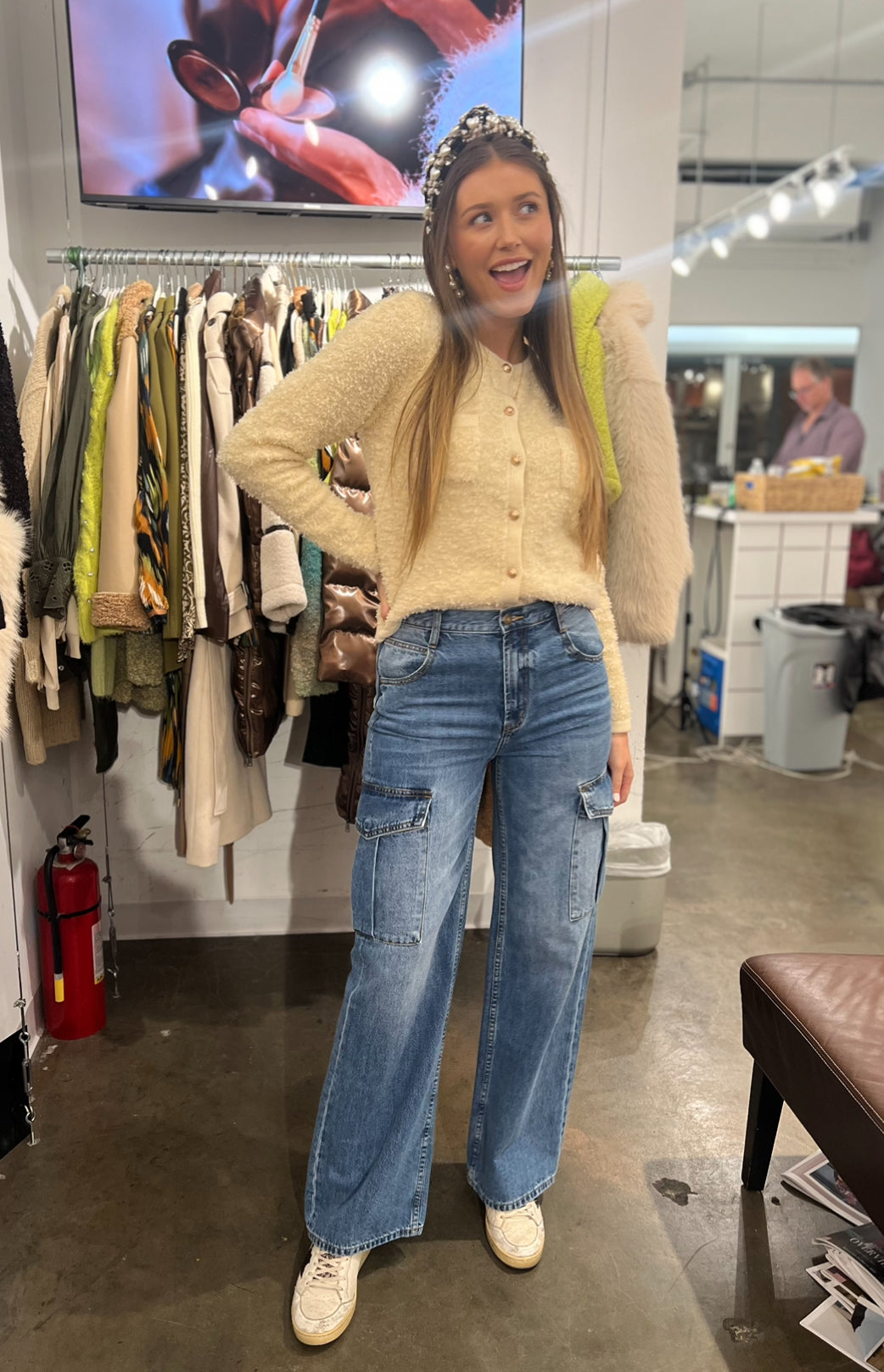 Cargo Wide Leg Jean - 12