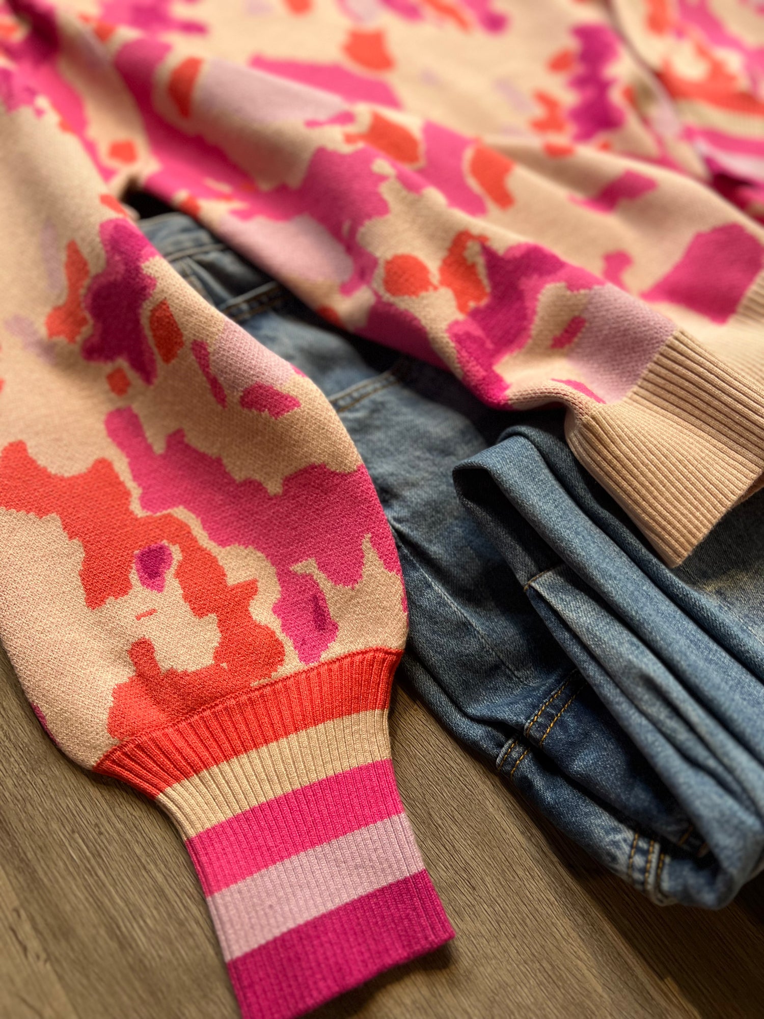 *1/13 PREORDER* Kaley Abstract Sweater