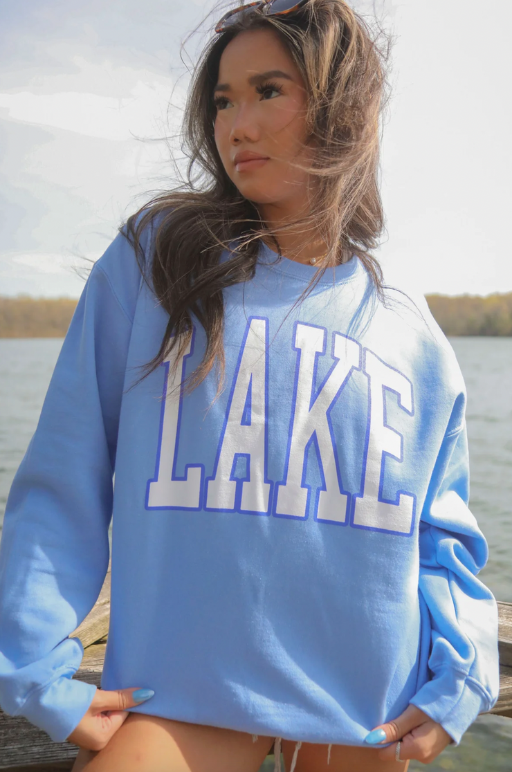 LAKE Oversized Sweatshirt