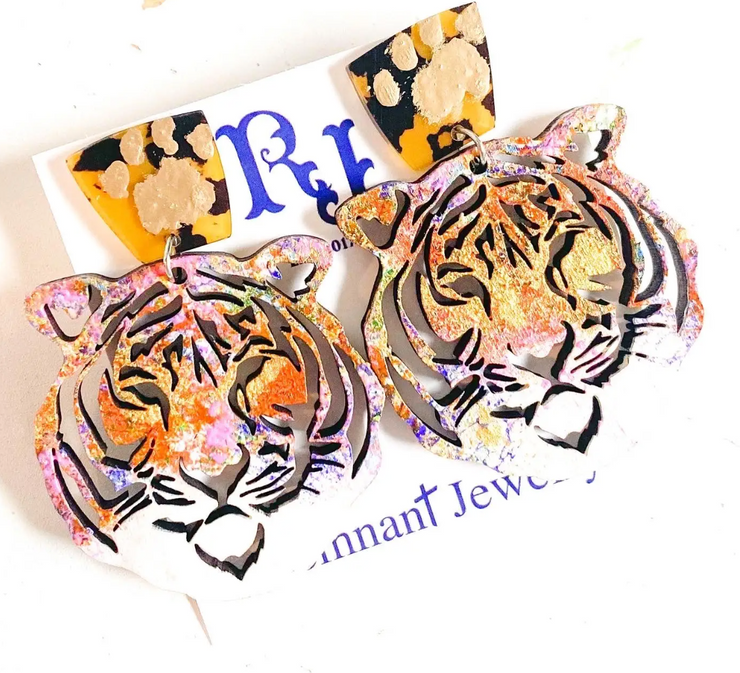 Graffiti Paw Stud Tiger Earring