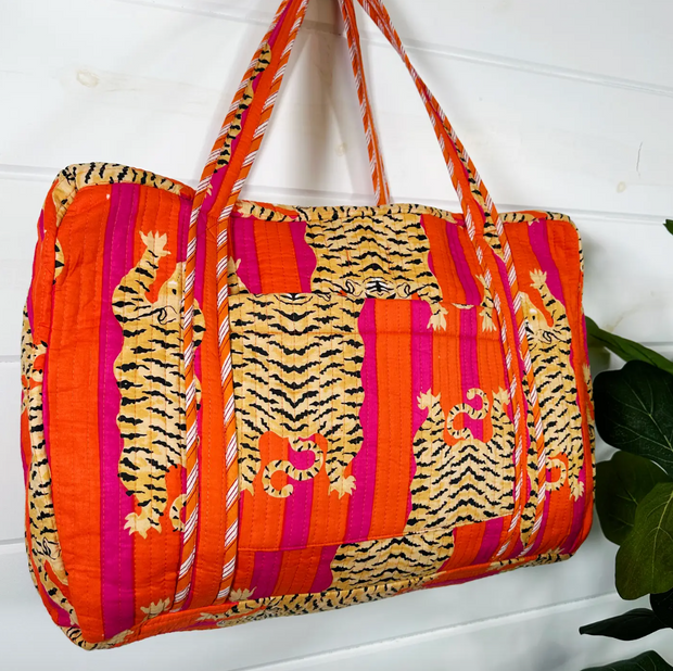 Quilted Duffle Overnight Bag | ORANGE / HOT PINK Tiger