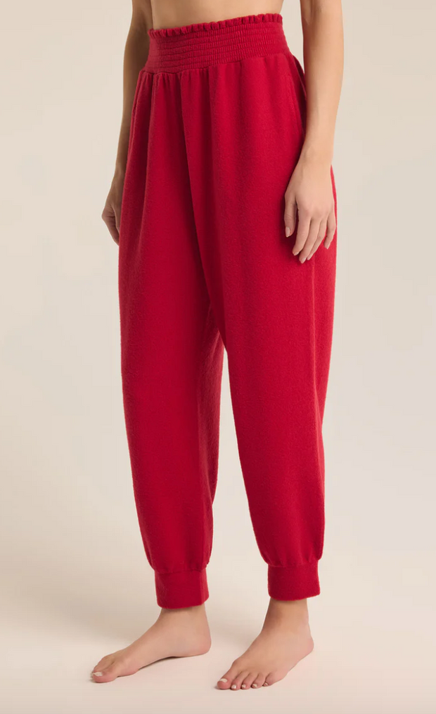 Holly Dream Jogger | Haute Red