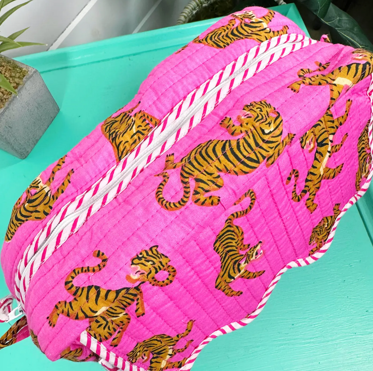 Ruffled Toiletry Bag | PinkTigers