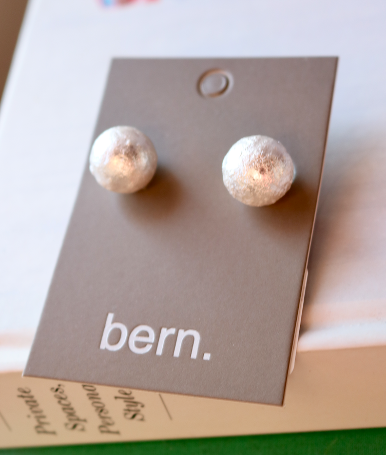 Perla Stud | Pearl White