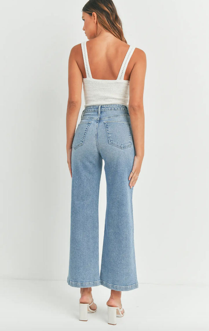 Patch Pocket Wide Leg | Medium Wash