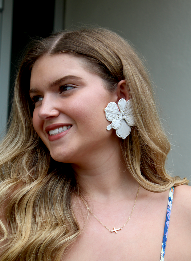 Fiji Floral Earring | White