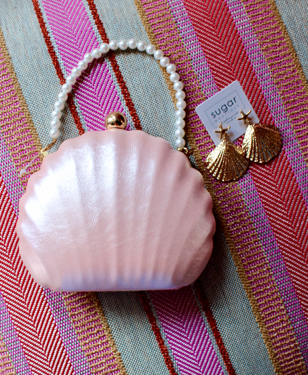 Chic Seashell Clutch