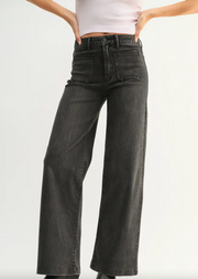 Mini Patch Pocket Wide Leg | Washed Black