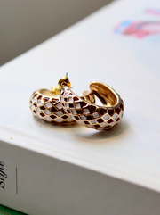 Diamond Pattern Hoop | Garnet / White