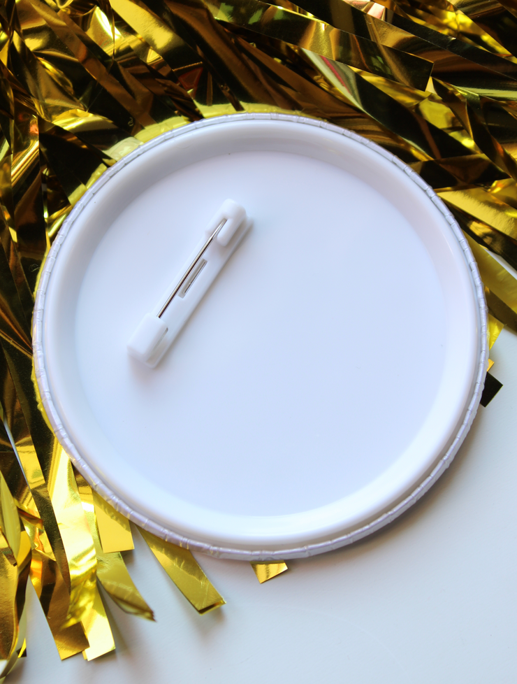 Touchdowns Bore Me, Tailgates Adore Me Button