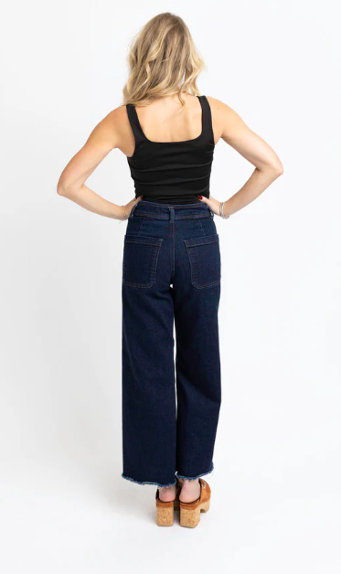 Solid Square Bodysuit | Black