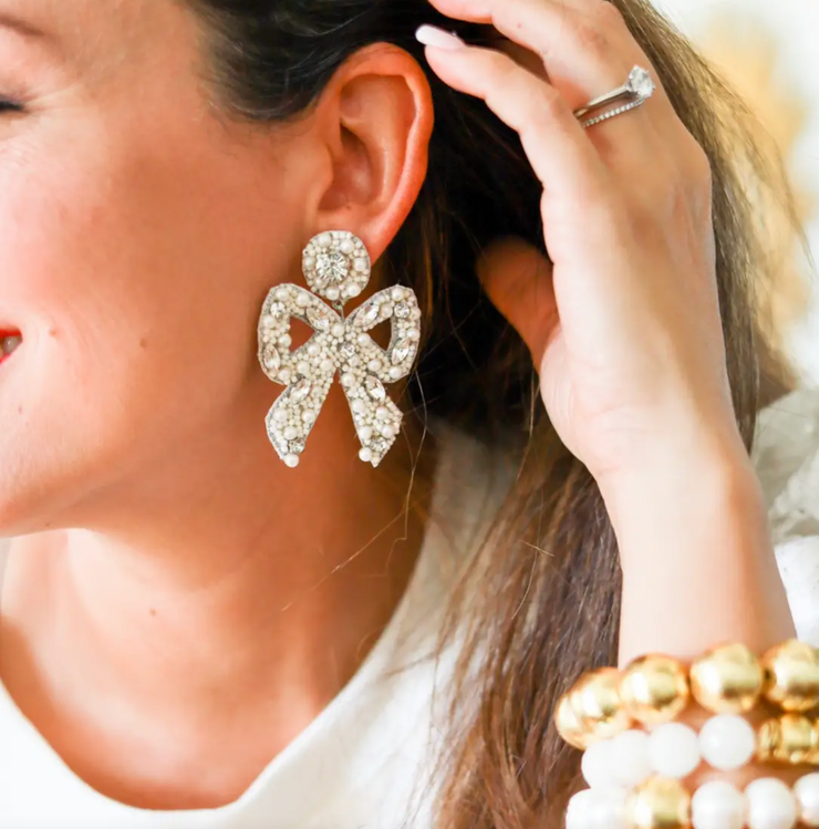 Haley Bow Earrings | Pearl White